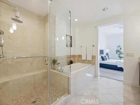 402 Rockefeller 406 , Irvine, CA