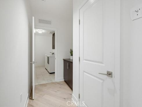 402 Rockefeller 406 , Irvine, CA