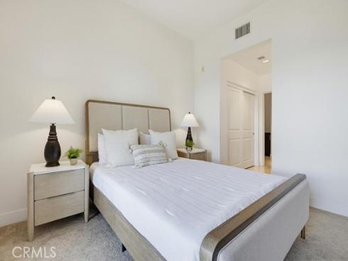 402 Rockefeller 406 , Irvine, CA