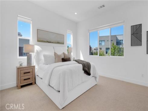 157 Sawbuck , Irvine, CA