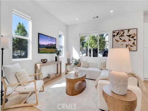 157 Sawbuck , Irvine, CA
