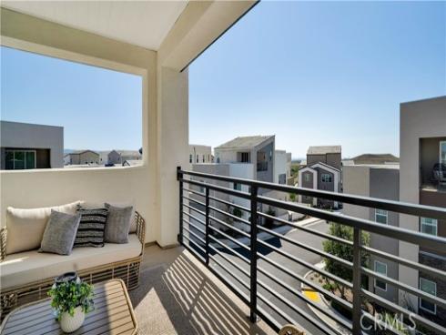 157 Sawbuck , Irvine, CA
