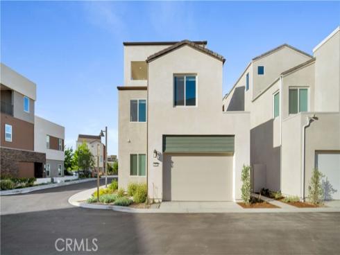157 Sawbuck , Irvine, CA
