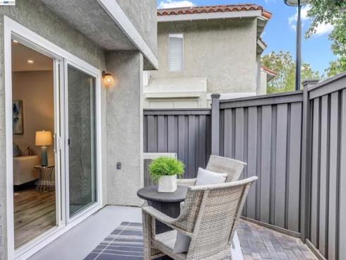 419 Tangelo , Irvine, CA