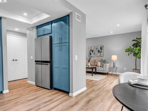 419 Tangelo , Irvine, CA