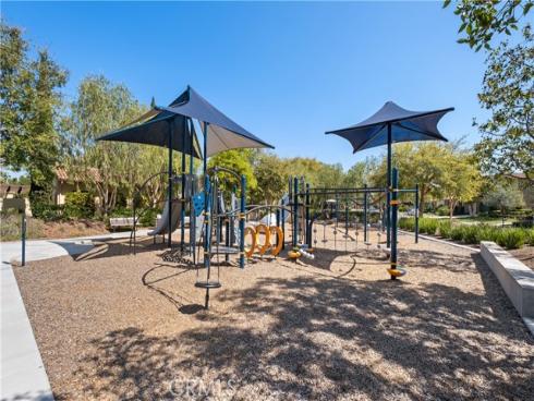 17 Canopy , Irvine, CA