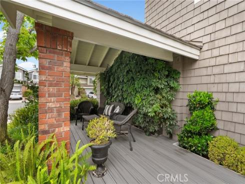 66 Emerald , Irvine, CA