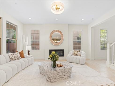 68 Gainsboro , Irvine, CA