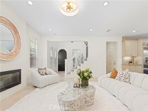 68 Gainsboro , Irvine, CA