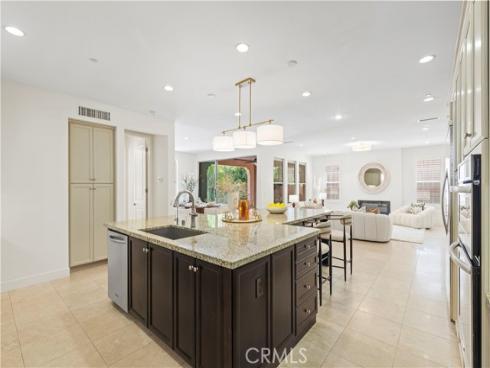 68 Gainsboro , Irvine, CA