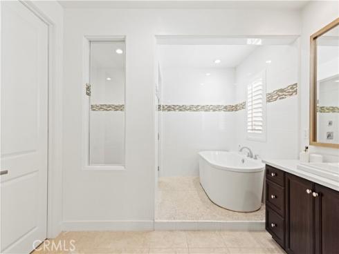 68 Gainsboro , Irvine, CA