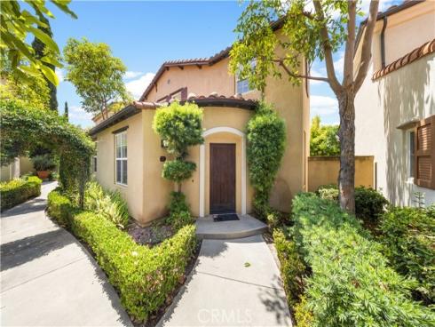102 Chantilly