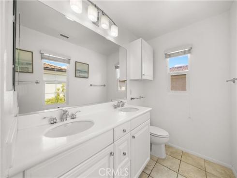 102 Chantilly , Irvine, CA