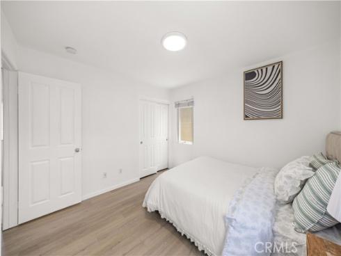 102 Chantilly , Irvine, CA