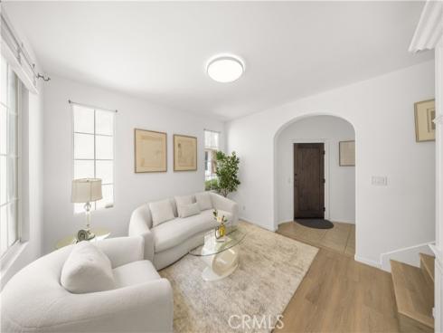 102 Chantilly , Irvine, CA
