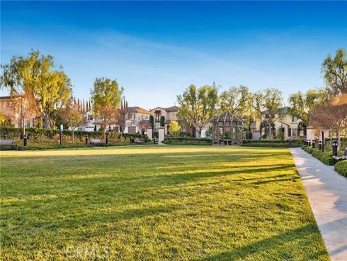 25 Carpenteria , Irvine, CA
