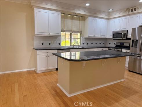 31 Regal , Irvine, CA