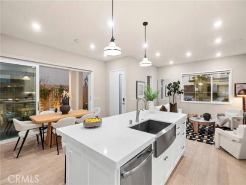 157 Crossover , Irvine, CA
