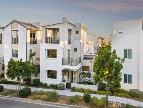 157 Crossover , Irvine, CA