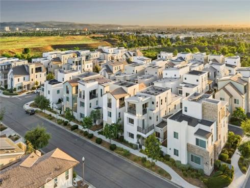157 Crossover , Irvine, CA