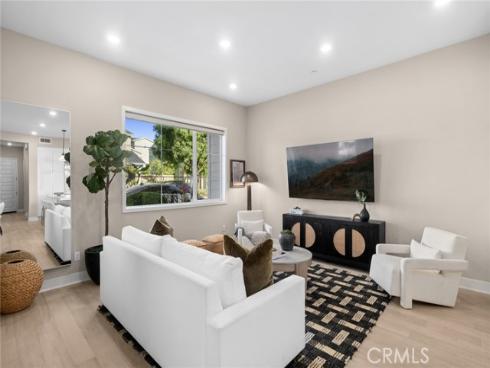 157 Crossover , Irvine, CA