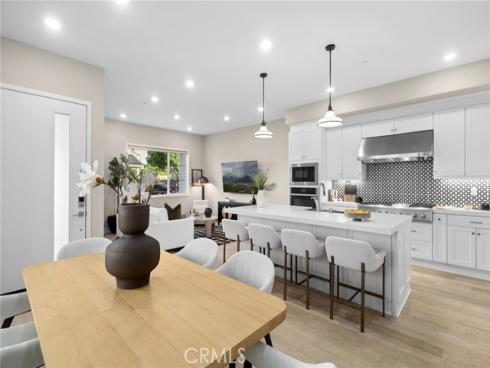 157 Crossover , Irvine, CA