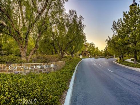 58  Riverboat  , Irvine, CA
