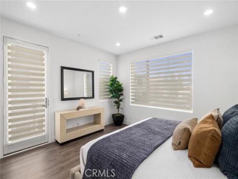305 Novel , Irvine, CA