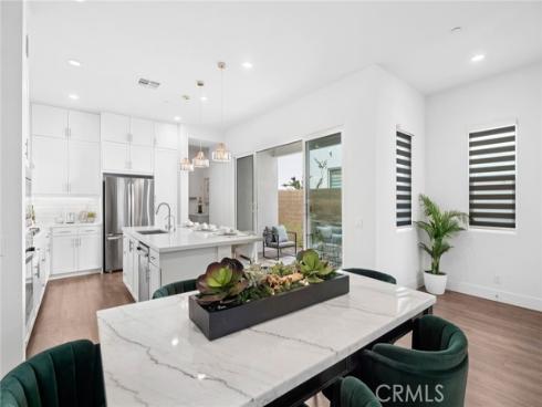 305 Novel , Irvine, CA