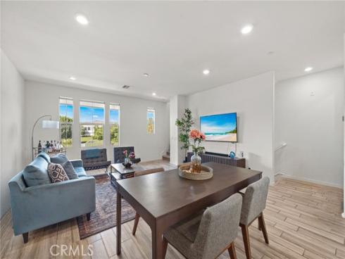 144 Paramount , Irvine, CA