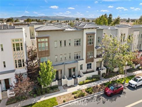 144 Paramount , Irvine, CA