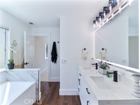 4122 Loma , Irvine, CA
