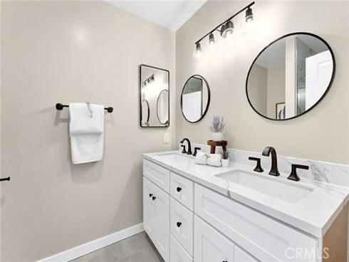 15 Snowapple , Irvine, CA