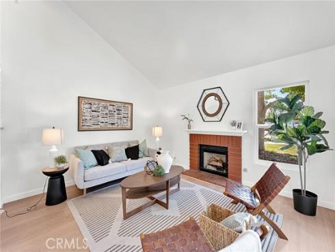 15 Snowapple , Irvine, CA