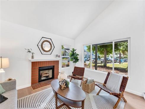15 Snowapple , Irvine, CA