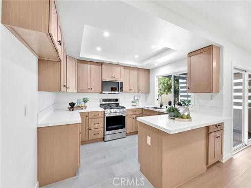 15 Snowapple , Irvine, CA