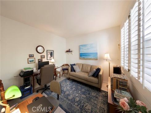 8 Longbourn Aisle , Irvine, CA
