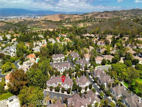 8  Longbourn Aisle  , Irvine, CA