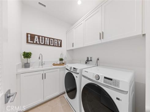 107 Petunia , Irvine, CA