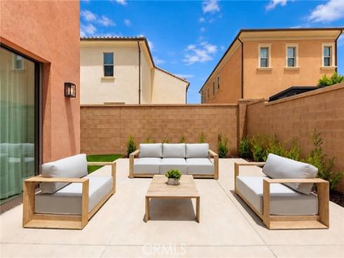 107 Petunia , Irvine, CA