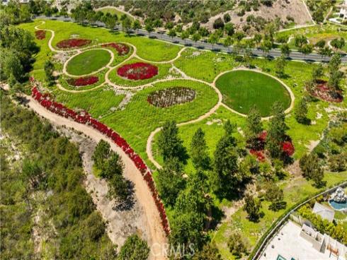 57 Kite , Irvine, CA