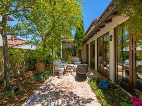 27  Vernal  , Irvine, CA
