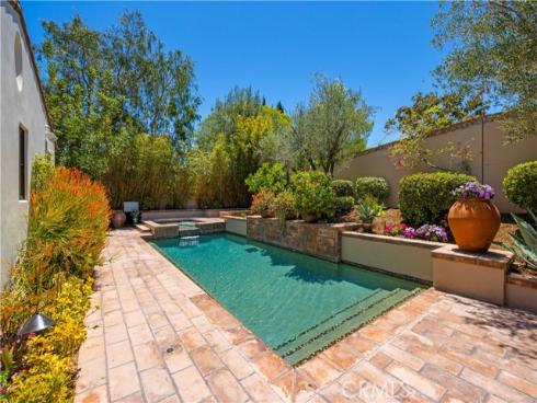27  Vernal  , Irvine, CA