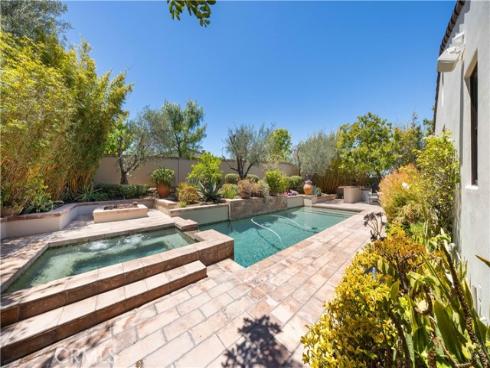 27  Vernal  , Irvine, CA