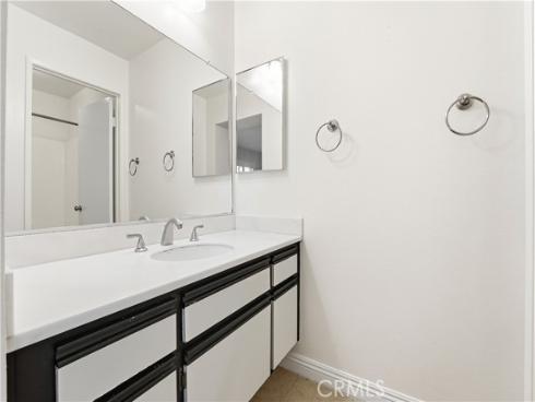 51  Greenmoor  , Irvine, CA