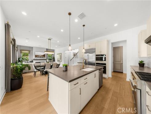 121 Whisper Rock , Irvine, CA