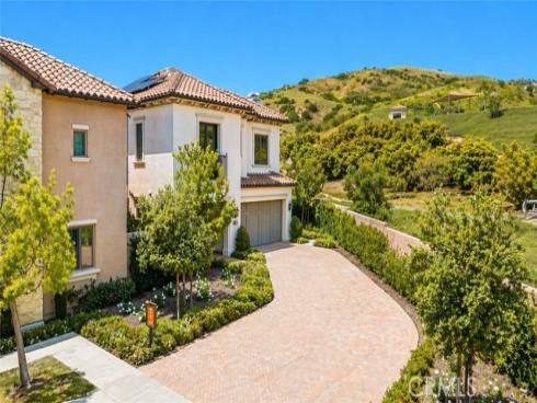 162  Winnett  , Irvine, CA