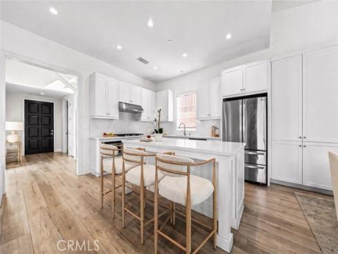 162  Winnett  , Irvine, CA