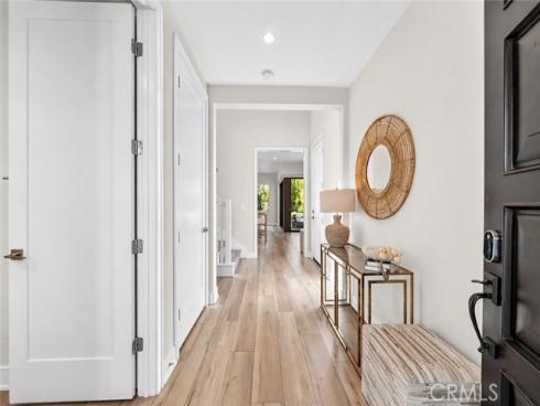 162  Winnett  , Irvine, CA