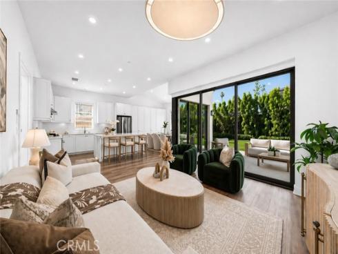 162  Winnett  , Irvine, CA